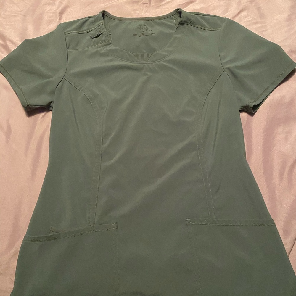 Cherokee Infinity scrub top